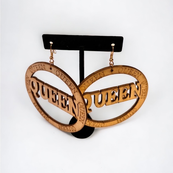 SALE! Queen Afrocentric Text Wood Dangle Pierced Earrings - Picture 3 of 9